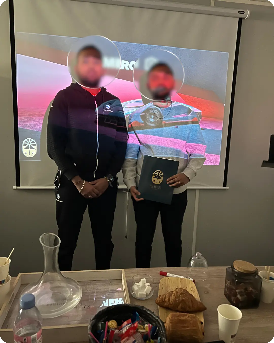 Membres du Programme Nemesis réunis après une session